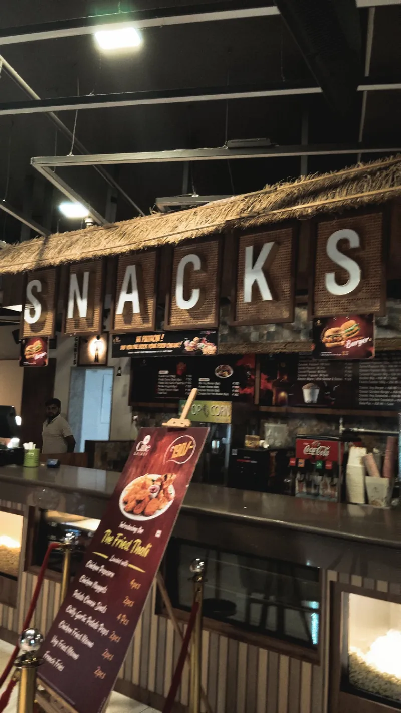 SNACKS of cine galaxy